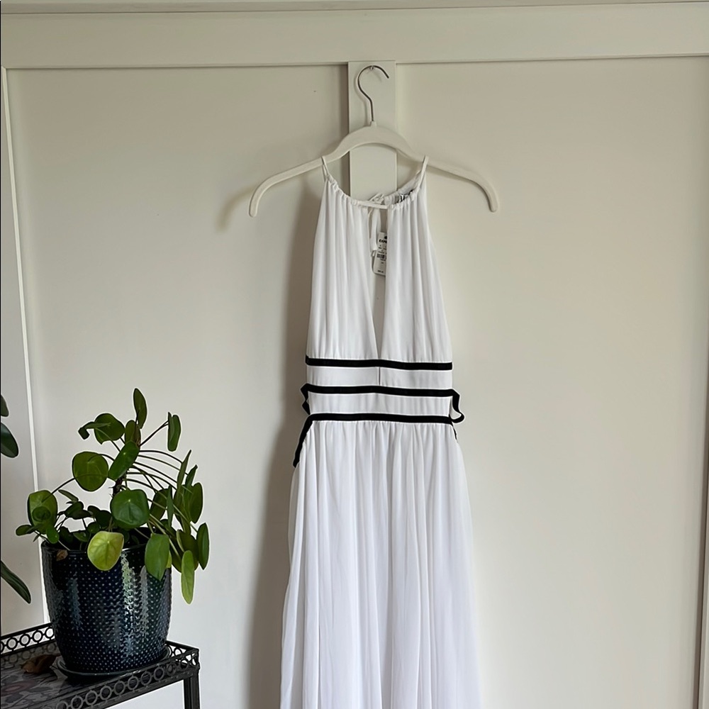NWT Express White and Black Halter Maxi Dress Size L